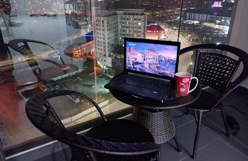 Bukit Indah Hotel | Luxe Suites at Skyloft