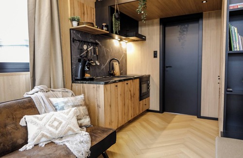 Waarde Ski Chalet | Luxe Tiny House 2 op Minicamping in Waarde