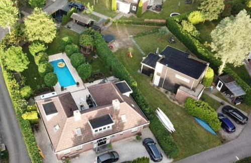 Zeewolde Villa | luxe villa met privé zwembad en jacuzzi