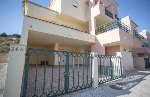 Sesimbra Apartment | Luxe villa Sesimbra secret corner 2