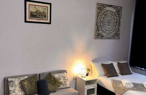 Evelyn Hotel | Luxe Wolf’s Quadruple Ensuite