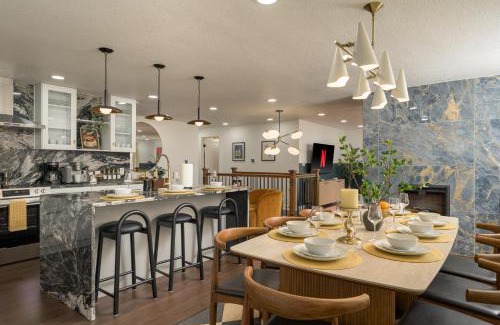 Allendale Area House | Luxehottubfirepitgameroomsspeakeasyfamretreat