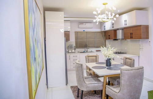 Ofin House | Luxenest T1