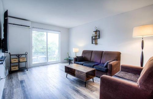 Mercier-Hochelaga-Maisonneuve Apartment | Luxery 3BR Apartment, Free Parking