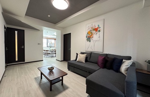 Minami Ward Apartment | Luxes Hijiyama 601