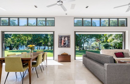 Possum Creek House | Luxico's The Paint Box - contemporary living