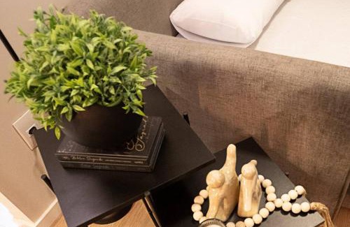 Gleba Fazenda Palhano Apartment | Luxo na Gleba com ar na sala e quarto, lava e seca e academia