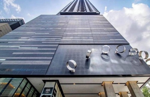 Downtown Montreal Condo | Luxuary and Cozy Condo (2 bed with complete 2 bath)