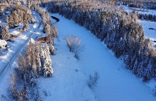 L'Ascension Ski Chalet | Luxueux Chalet Bord de L'eau