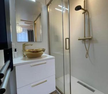 Saint-Claude Apartment | Luxueux T2 lumineux unique Saint Claude
