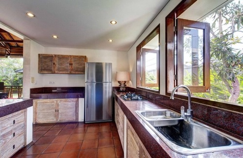 Sunset Road Villa | Luxuriate in a Vast Tropical Garden in Seminyak