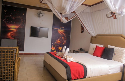 Entebbe Hotel | Luxuries Beach Resort in Entebbe 10 minutes away from International Airport