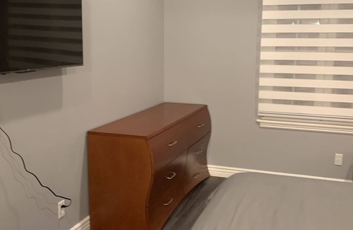 Layton House | Luxuries, Budget Friendly, Perfect for Longer Visits, Two Private suites