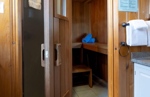 Sainte-Agathe-des-Monts Ski Chalet | Luxurious for two