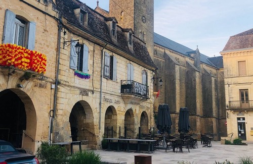 Beaumont-du-Perigord House | Luxurious gîte in the heart of a medieval Dordogne village