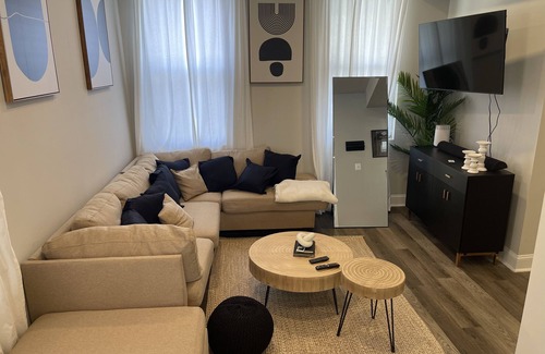 Park View House | Luxuriosly Renovated 3BR House in Columbia Heights
