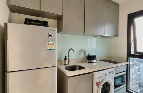 Bang Chak Apartment | luxurious Condo W/Train access