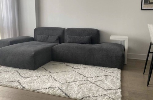 Griffintown Apartment | Luxurious 1 bedroom in the Heart of Montreal