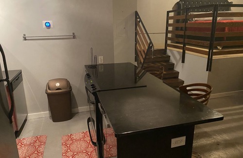 Old Fourth Ward Apartment | Luxurious 1BD 1BA Studio Downtown