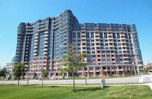 Markham Condo | Luxurious 1BDR Condo