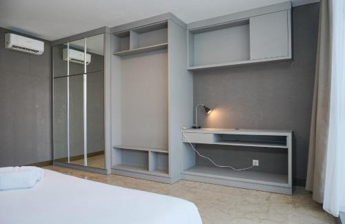 Pancoran Apartment | Luxurious 1BR at L'Avenue Apartment near Sampoerna Universitas By Travelio