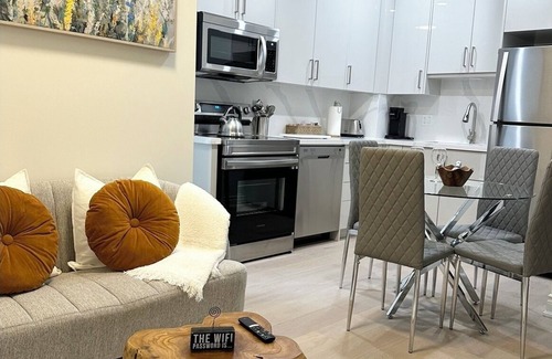 Davenport Apartment | Luxurious 2 Bedroom Apartment