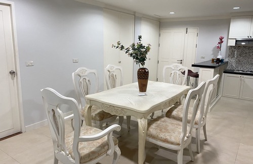 Nonthaburi Apartment | Luxurious 2 Bedroom condo next to MRT