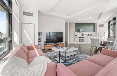 West Fens Apartment | Luxurious 2Br 2Ba unit in the middle of fenway