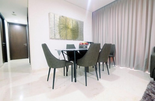 Semanggi Apartment | Luxurious 2BR Ciputra World 2 Apartment near SCBD By Travelio