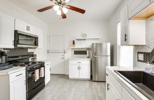 North Hyde Park Apartment | Luxurious 2BR Kansas City Condo Near Downtown