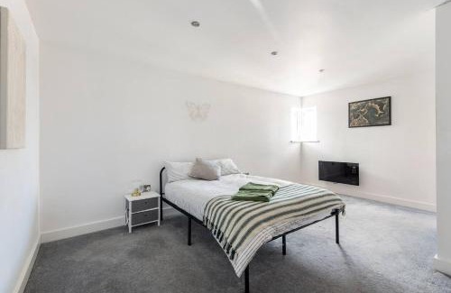 Handsworth Apartment | Luxurious 3-Bed Penthouse in Sheffield