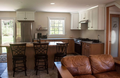 Alexandria Bay House | Luxurious 3-bedroom custom built home in the heart of the Thousand Islands