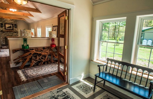 Alexandria Bay House | Luxurious 3-bedroom custom built home in the heart of the Thousand Islands
