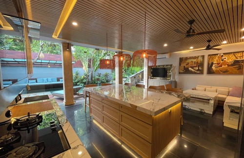 Jimbaran Bay House | Luxurious 3-bedroom Cherida Villa in Gending Kedis Jimbaran Beach, Bali