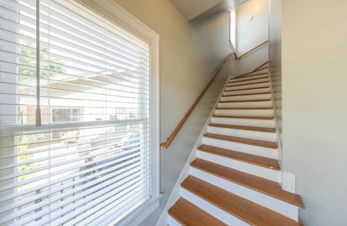 Highland Park House | Luxurious 3 bedroom near downtown and convention center