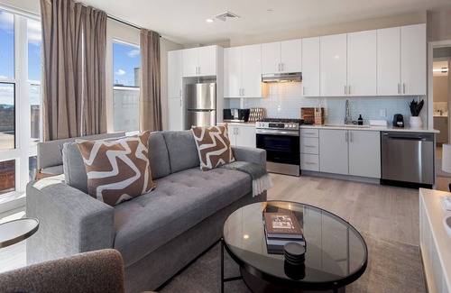 The Hill Apartment | Luxurious 3BR Apartment with Premium Amenities