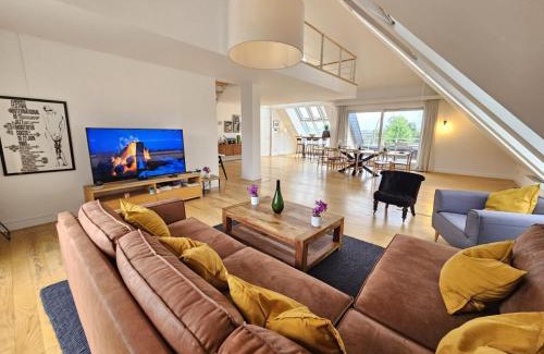 Cents Apartment | Luxurious 3BR Penthouse w terrace&parking