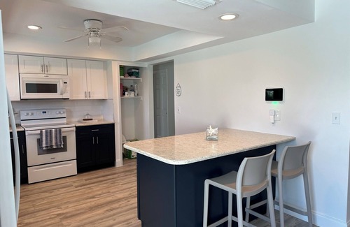 Oakland Hills House | "Luxurious 4-Bed Furnished Home with Pool "