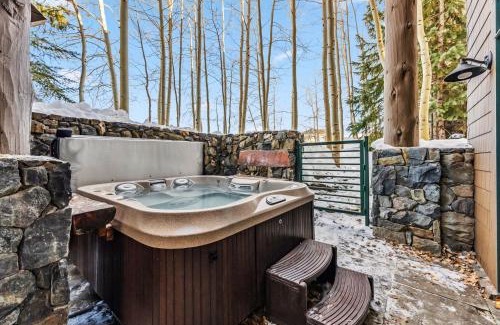 Stonehaven House | Luxurious 4BR Retreat with Hot Tub Near Gold Course