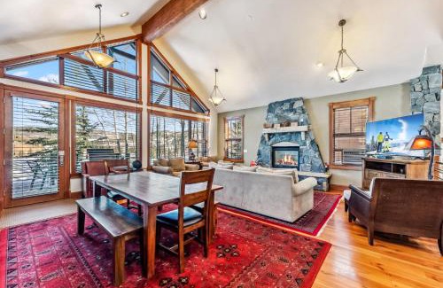 Stonehaven House | Luxurious 4BR Retreat with Hot Tub Near Gold Course