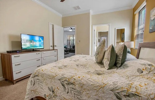 Davenport Resort | Luxurious 5-bedroom resort with fitness room and AC in Four Corners