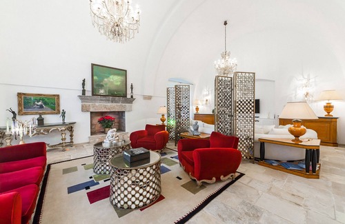 Fasano House | Luxurious All-Suite Villa & Beach Club in Heart of Puglia