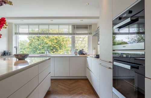 Amsterdam South Apartment | Luxurious and bright 4-room apartment