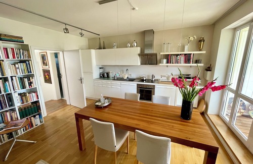 Dresdner Heide Apartment | Luxurious and light-flooded balcony apartment near forest. Central and relaxing