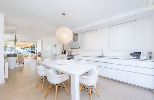 Son Servera House | Luxurious and Modern Holiday Home "Port Nou Ca Na Cati" Directly at the Sea