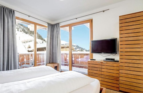 Gerlos Apartment | Luxurious Apartment in Gerlos Tyrol with garden seating