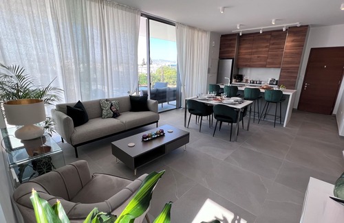 Limassol Apartment | Luxurious Apt- minutes to Casino/Resort,Port,Tennis Academy, ladiesMile &Mall.
