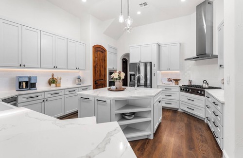 Rocky Ridge House | Luxurious Austin Getaway: Unwind in Style and Comfort at Rocky Ridge Retreat
