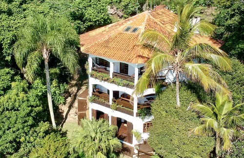 Florianopolis House | Luxurious beach house in the natural park of Costa da Lagoa