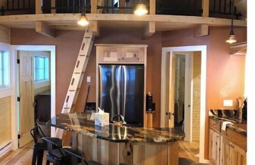 Saddlestring Cabin | Luxurious Cabin Deep in the Bighorn Mountains